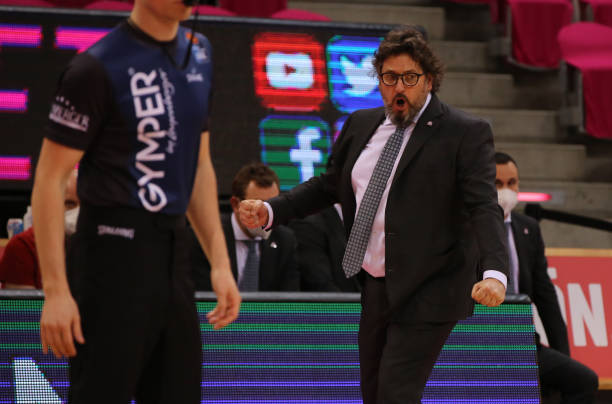 他不仅拥有 他不仅拥有