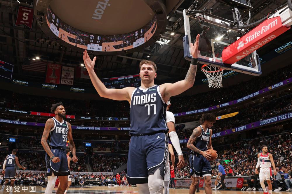 力压双雄夺 力压双雄夺